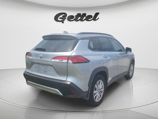 Sonic Silver 2024 Toyota Corolla Cross LE
