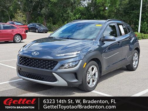 2022 Hyundai KONA SEL