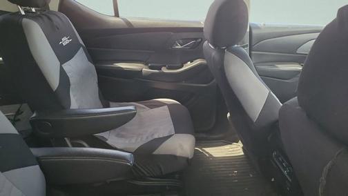 Summit White 2019 Chevrolet Traverse RS