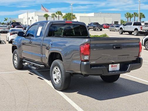 2022 Toyota Tacoma SR