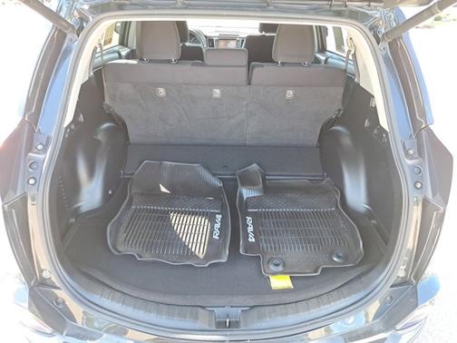 2017 Toyota RAV4 Hybrid XLE