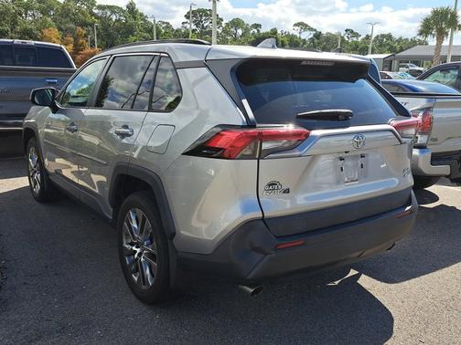 2019 Toyota RAV4 XLE Premium