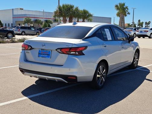 2021 Nissan Versa SV