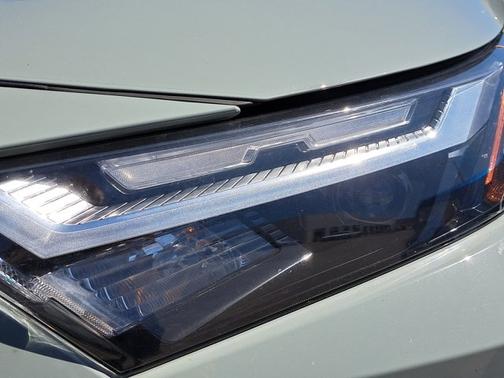 2022 Toyota RAV4 Hybrid Hybrid XLE