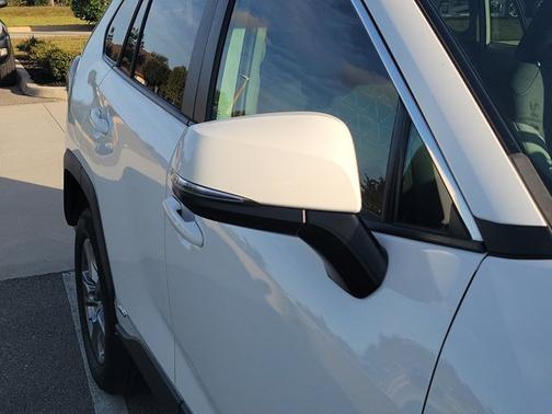 2022 Toyota RAV4 Hybrid Hybrid XLE