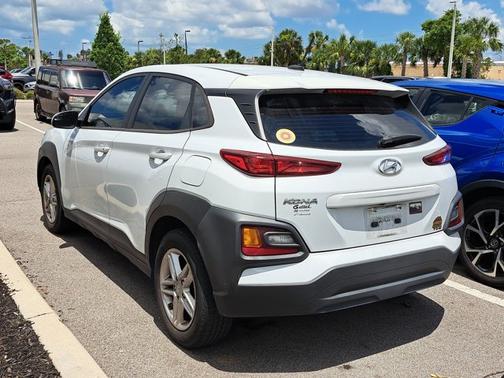 2021 Hyundai KONA SE