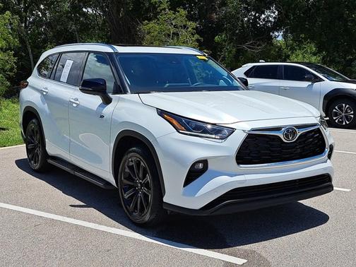 2022 Toyota Highlander Limited