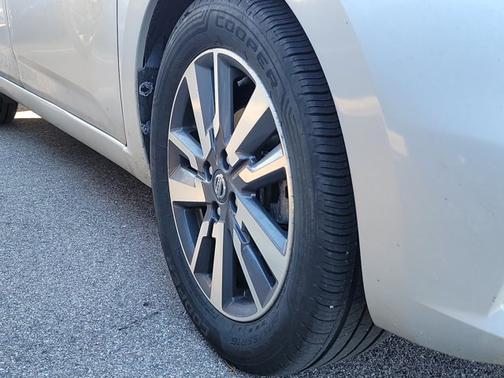 2020 Nissan Versa SV