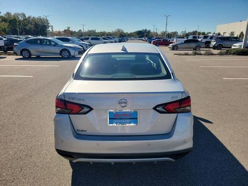 2020 Nissan Versa SV