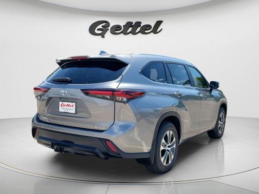 Heavy Metal 2026 Toyota Highlander XLE