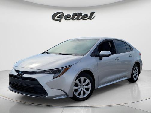 Classic Silver Metallic 2024 Toyota Corolla LE