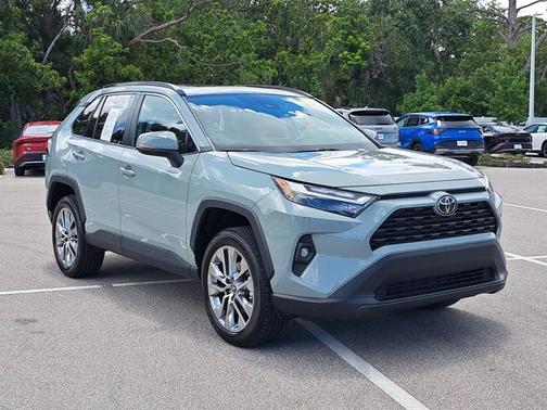 2023 Toyota RAV4 XLE Premium