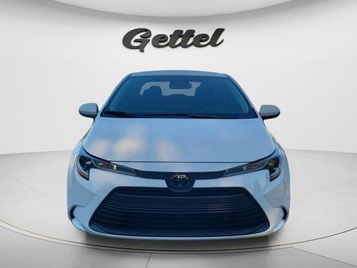 Ice Cap 2025 Toyota Corolla LE