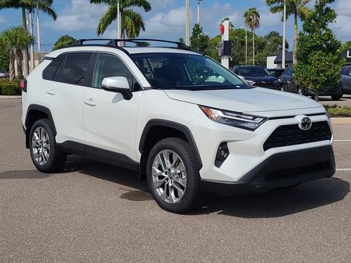 2025 Toyota RAV4 XLE Premium