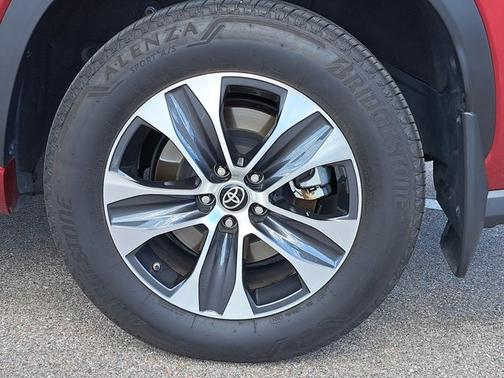 2025 Toyota Highlander Hybrid Hybrid XLE