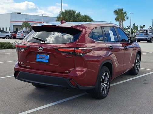 2025 Toyota Highlander Hybrid Hybrid XLE