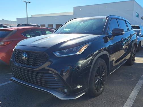2023 Toyota Highlander XSE