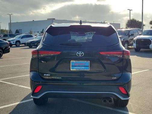 2023 Toyota Highlander XSE