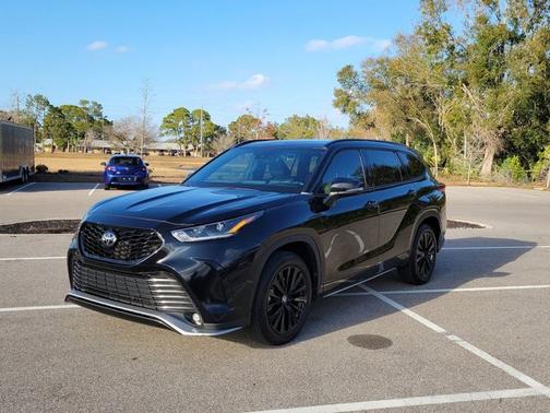 2023 Toyota Highlander XSE