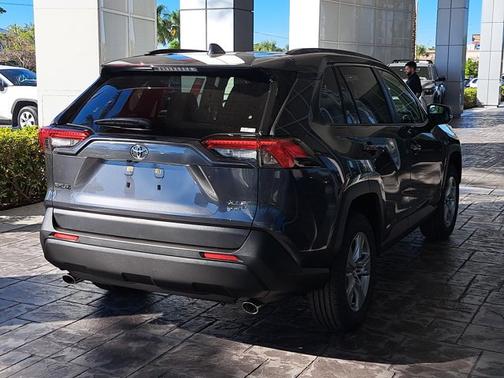 2025 Toyota RAV4 Hybrid Hybrid XLE