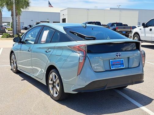 2016 Toyota Prius Four Touring