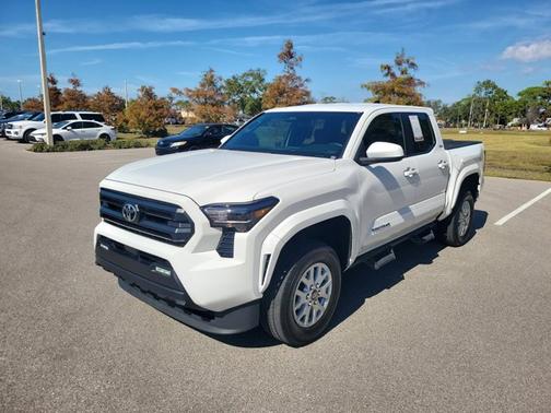 2025 Toyota Tacoma SR5