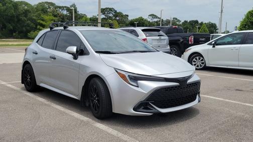 Classic Silver Metallic 2023 Toyota Corolla Hatchback SE