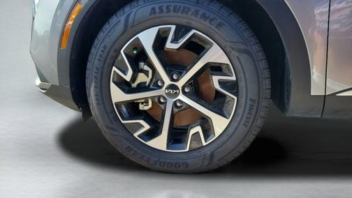 Steel Gray 2024 Kia Sportage EX