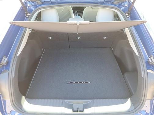 2025 Toyota Prius XLE