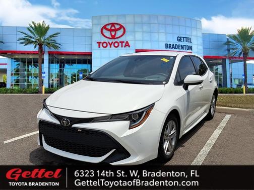 2022 Toyota Corolla Hatchback SE