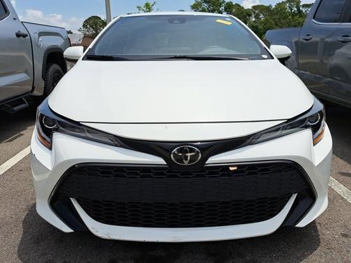 2022 Toyota Corolla Hatchback SE