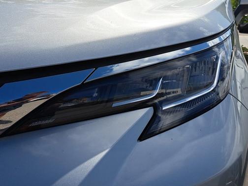 2021 Toyota Sienna LE 8 Passenger