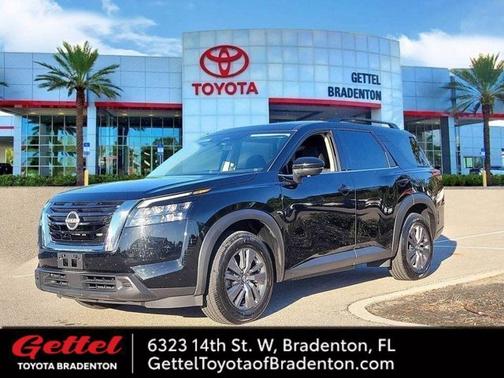 2024 Nissan Pathfinder SV