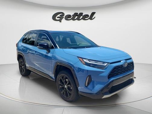 Cavalry Blue/Midnight Black Metallic 2022 Toyota RAV4 Hybrid SE