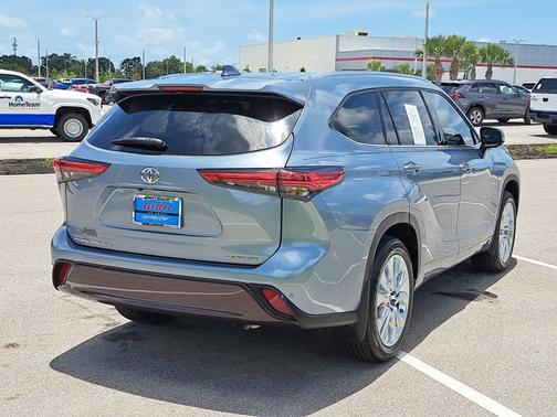 2023 Toyota Highlander Limited