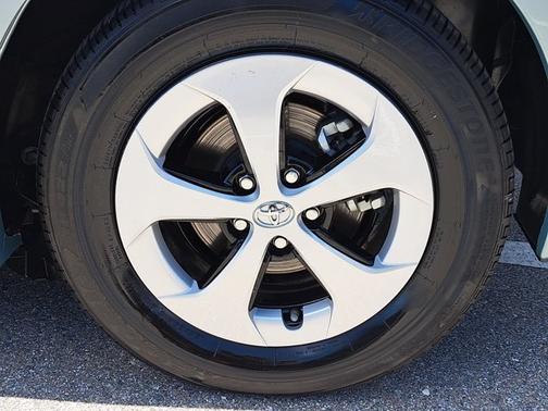 2015 Toyota Prius Four
