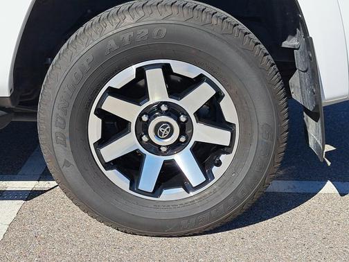 2024 Toyota 4Runner TRD Off Road