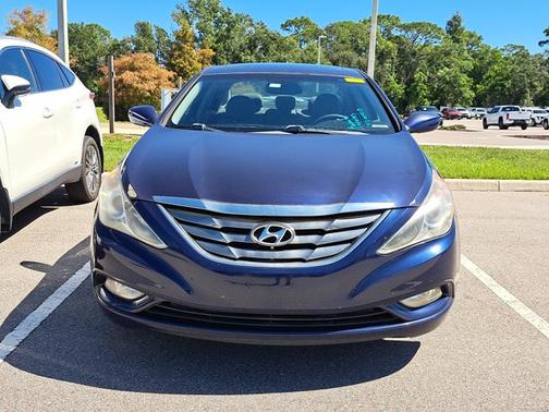2011 Hyundai SONATA SE