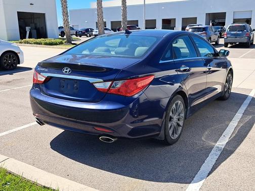 2011 Hyundai SONATA SE