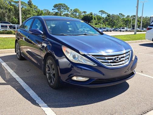 2011 Hyundai SONATA SE