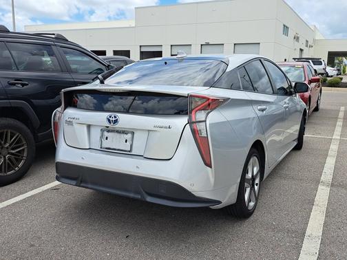 2017 Toyota Prius Four Touring