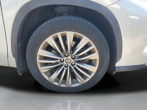 2020 Toyota Highlander Platinum