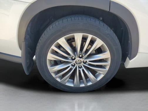 2020 Toyota Highlander Platinum