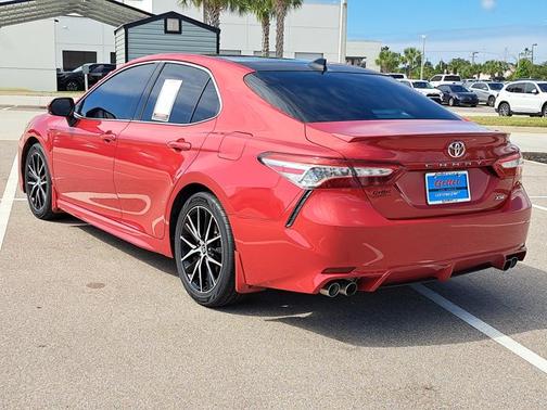 2020 Toyota Camry XSE
