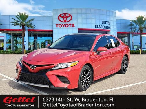 2020 Toyota Camry XSE