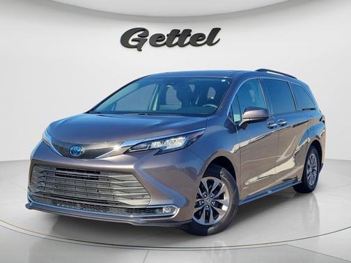 Predawn Gray Mica 2021 Toyota Sienna XLE