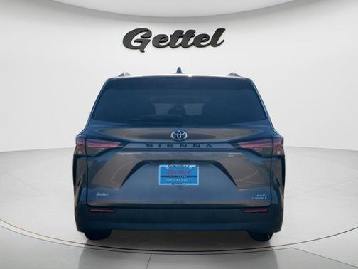 Predawn Gray Mica 2021 Toyota Sienna XLE
