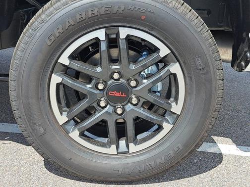 2025 Toyota Tacoma TRD Sport