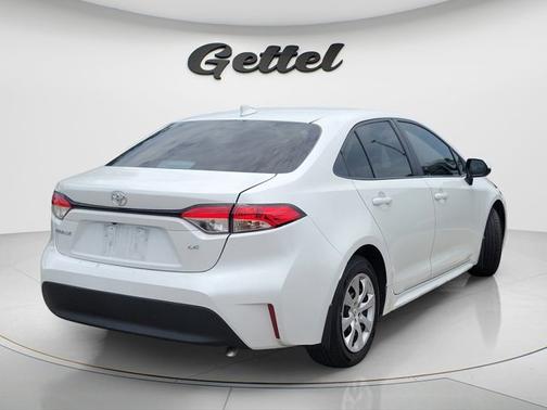Wind Chill Pearl 2024 Toyota Corolla LE