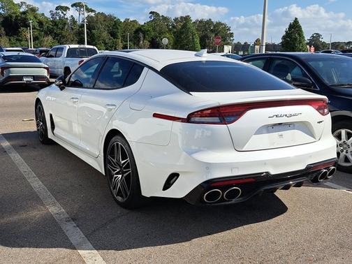 2022 Kia Stinger GT2